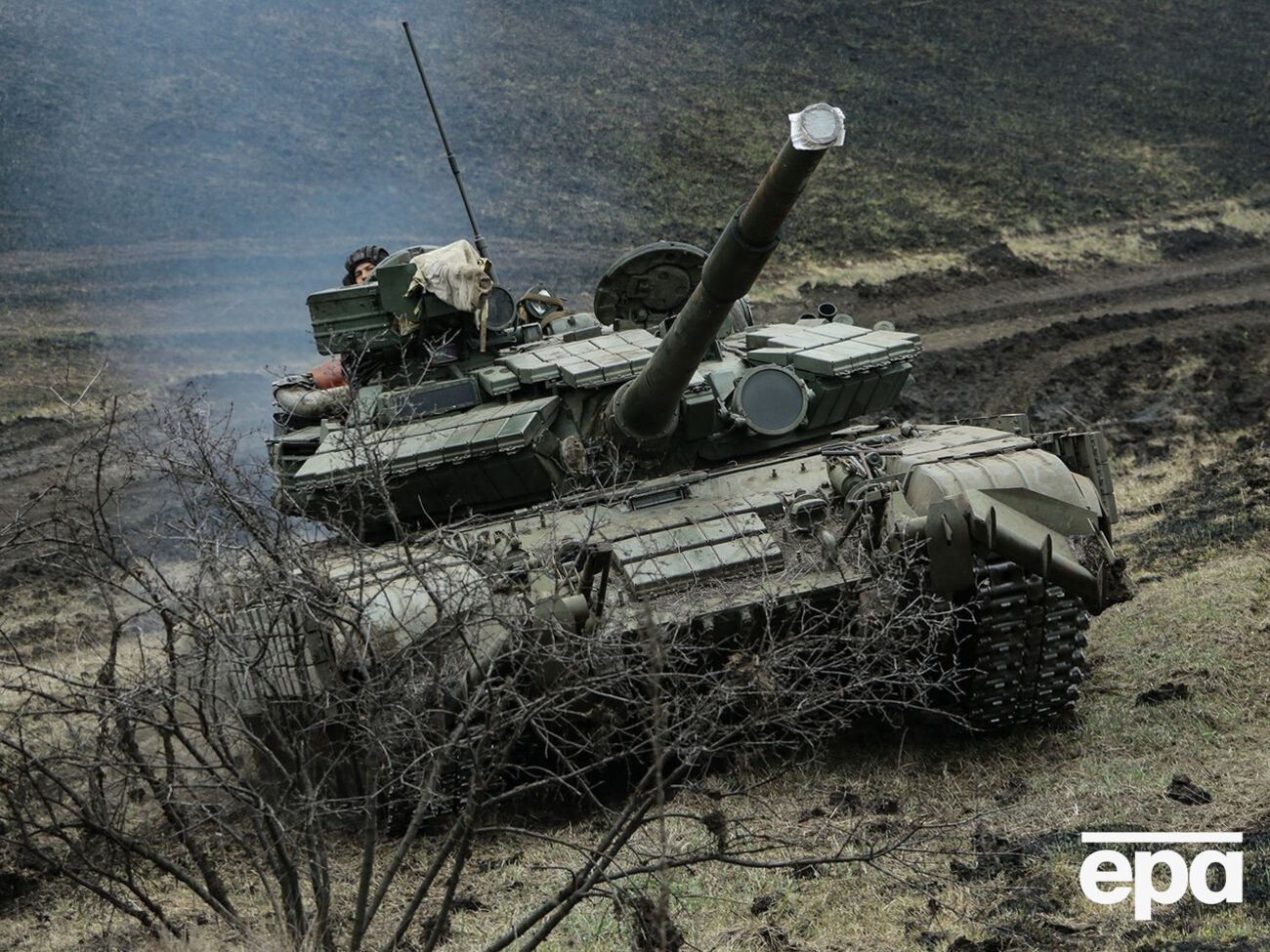 После полуночи боевики уже обстреливали позиции ООС