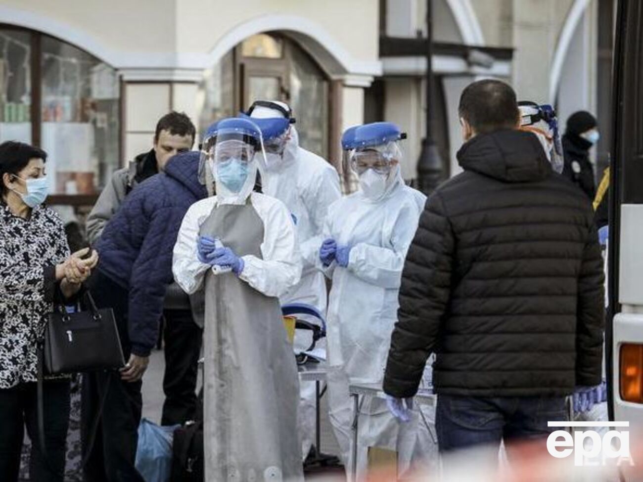 С начала вспышки в Тернопольской области медикам поступило 41 сообщение о подозрении на коронавирус