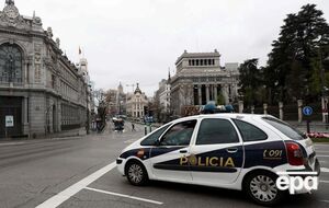 В Испании полицейские решили развлечь жителей