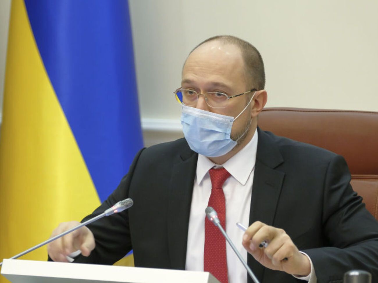 Шмигаль: Вони приїжджають в Україну, а далі відбувається колосальний, як у європейських країнах, гіперболічний розвиток цієї хвороби