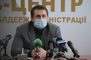 Гайдай повідомив, що хворий перебуває в лікарні Рубіжного