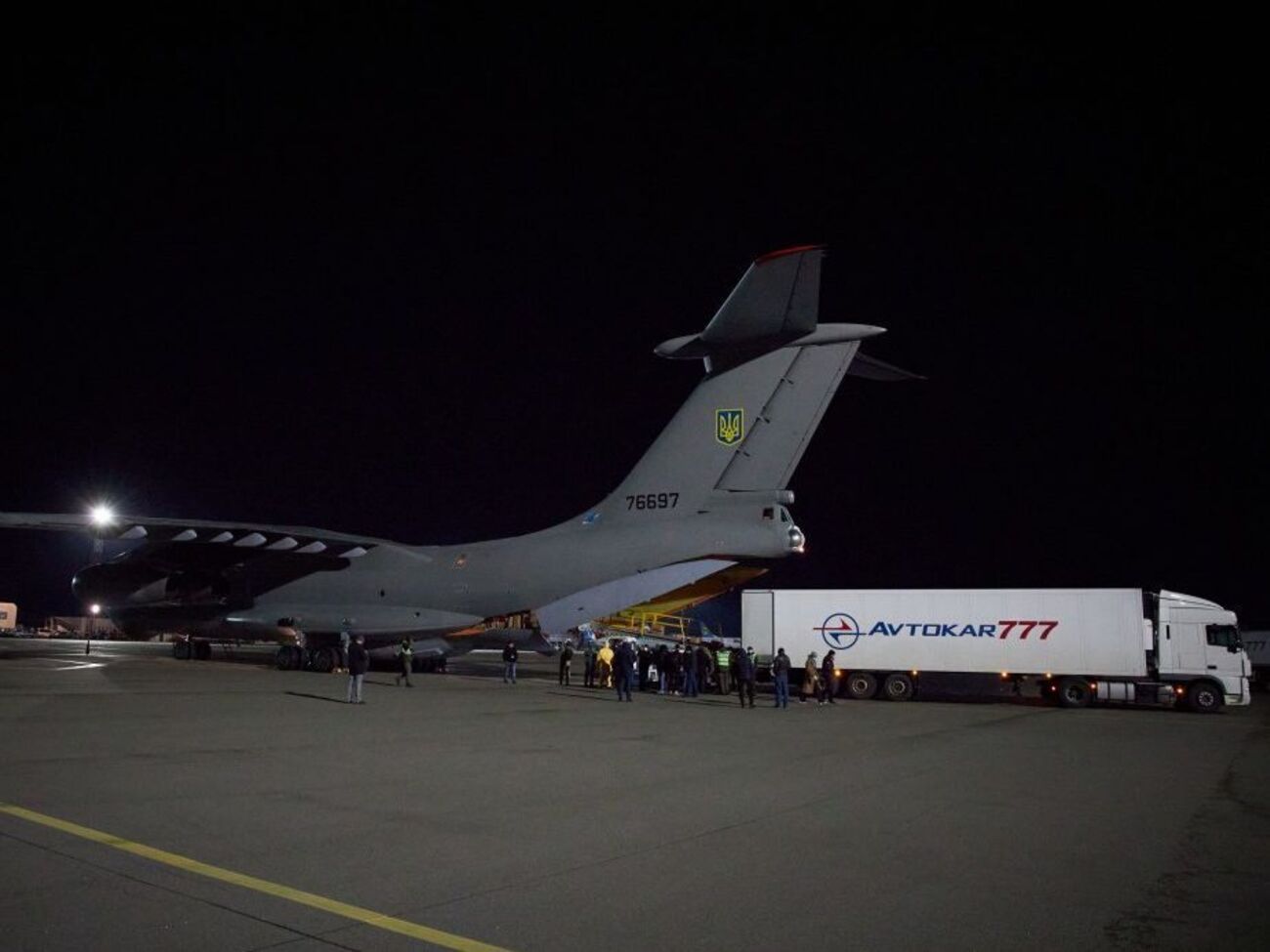 Першу партію медзасобів із Китаю доправили в Україну 23 березня