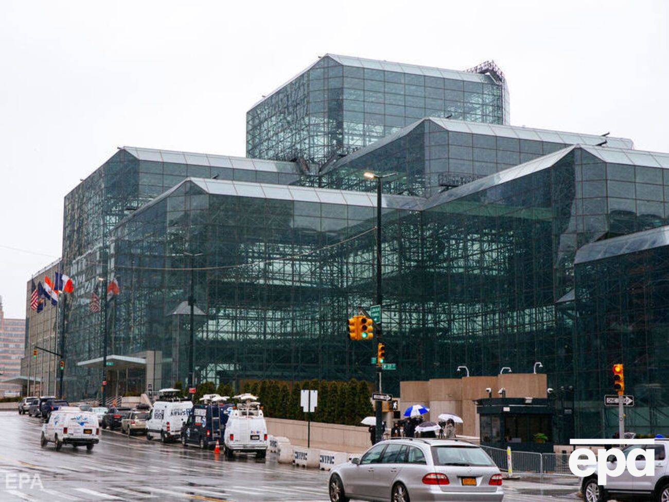 Выставочный зал планируют переоборудовать в больницу за семь &ndash; десять дней