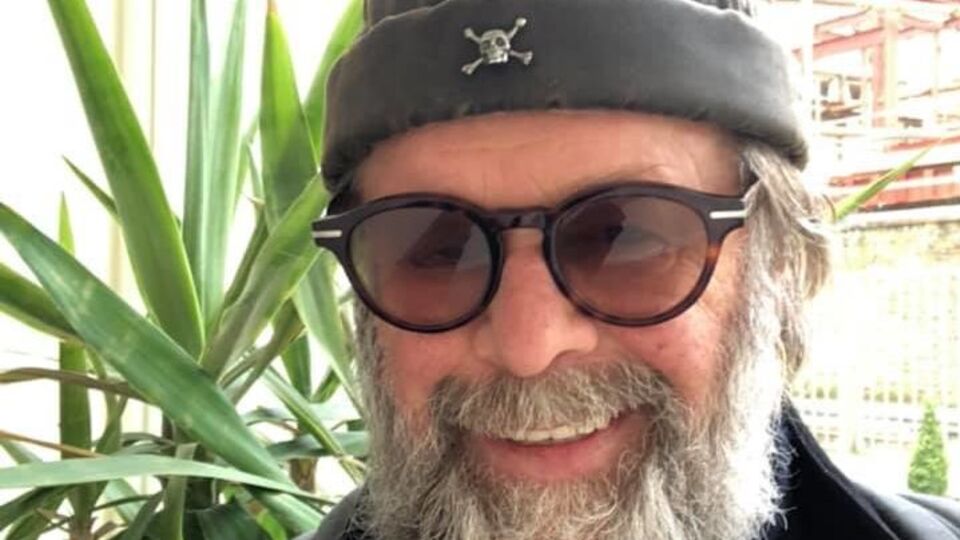 Гребенщиков спел для подписчиков "Как нам вернуться домой"
