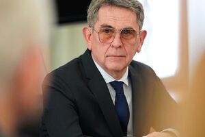 Емец: Я не шучу и не пугаю