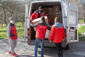 "Нова пошта" звернулася з маніфестом до бізнесу та волонтерів, закликавши забезпечити обладнанням, ліками та засобами індивідуального захисту медичні установи