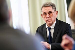 Ємець; Ви підрахуйте, скільки нам треба виділити фінансів на живих людей, а не на трупи