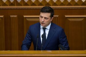 Зеленский сообщил, что внеочередная сессия Рады пройдет 28 марта