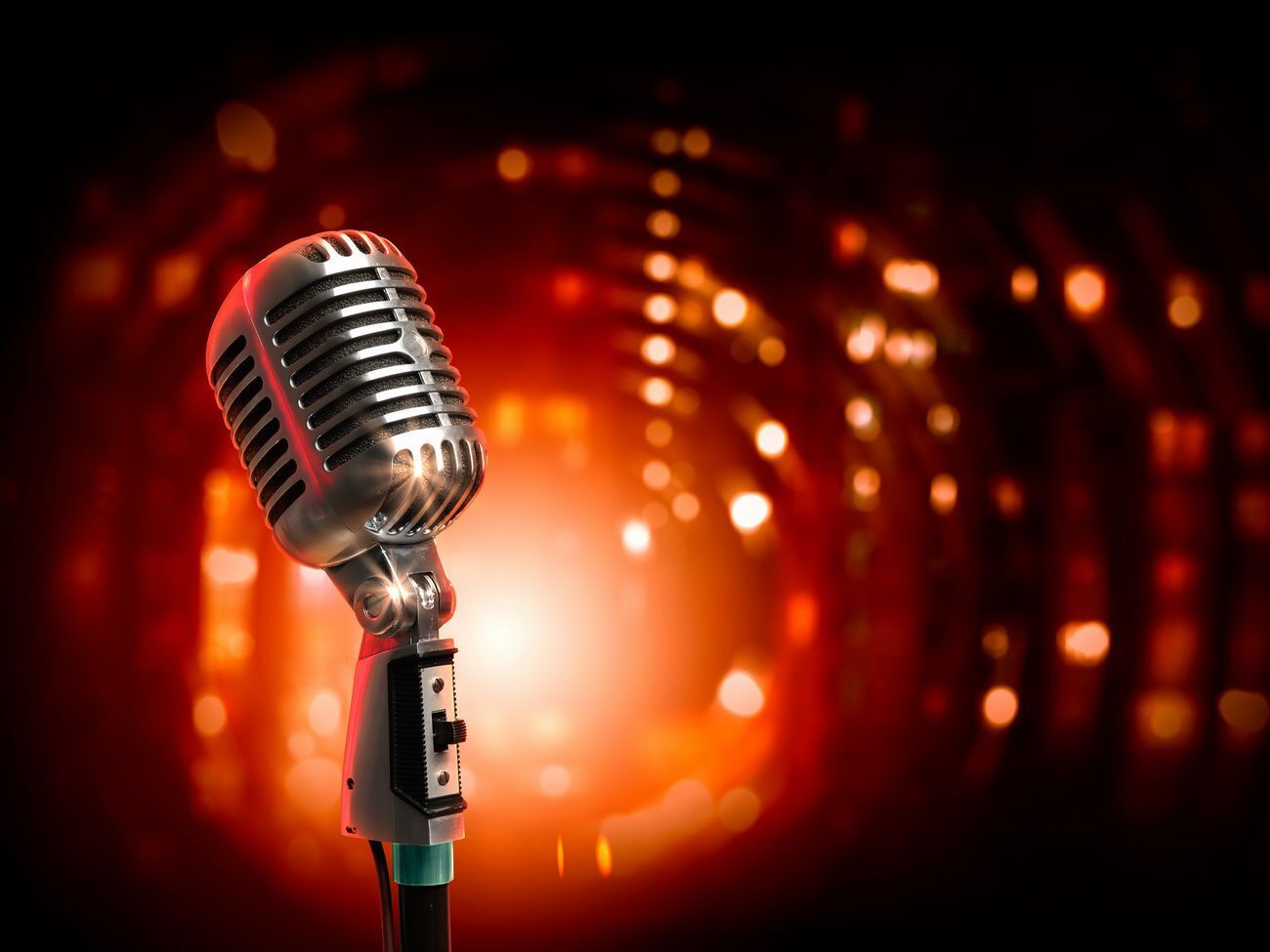 Артисти дають домашні концерти в мережі, щоб уникнути культурної ізоляції під час карантину