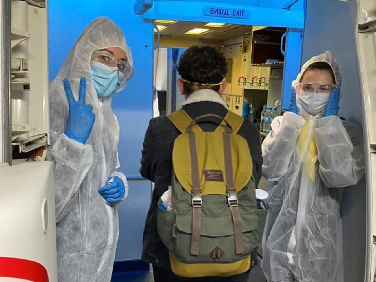 Авиакомпания обеспечила пассажиров масками