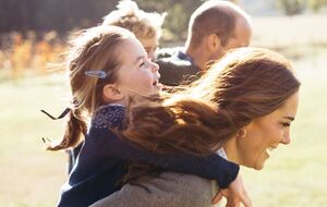 Дети герцога и герцогини Кембриджских снялись в ролике социальной направленности