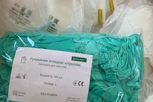 Аппарат Рады раздаст депутатам перчатки и маски