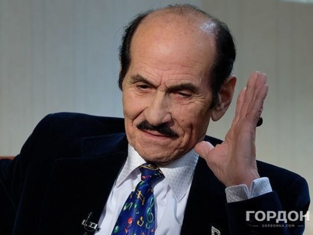 Чапкис:&nbsp;В нашей стране сегодня только один труп, живой &ndash; это министр здравоохранения Емец