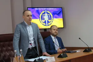 Трепак (слева) был назначен заместителем генпрокурора в октябре 2019 года