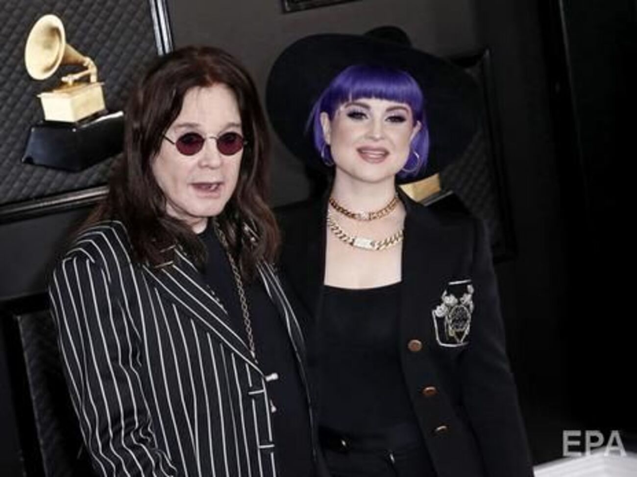 Келли Осборн&nbsp;впервые за три недели увидела родителей