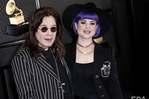 Келли Осборн впервые за три недели увидела родителей