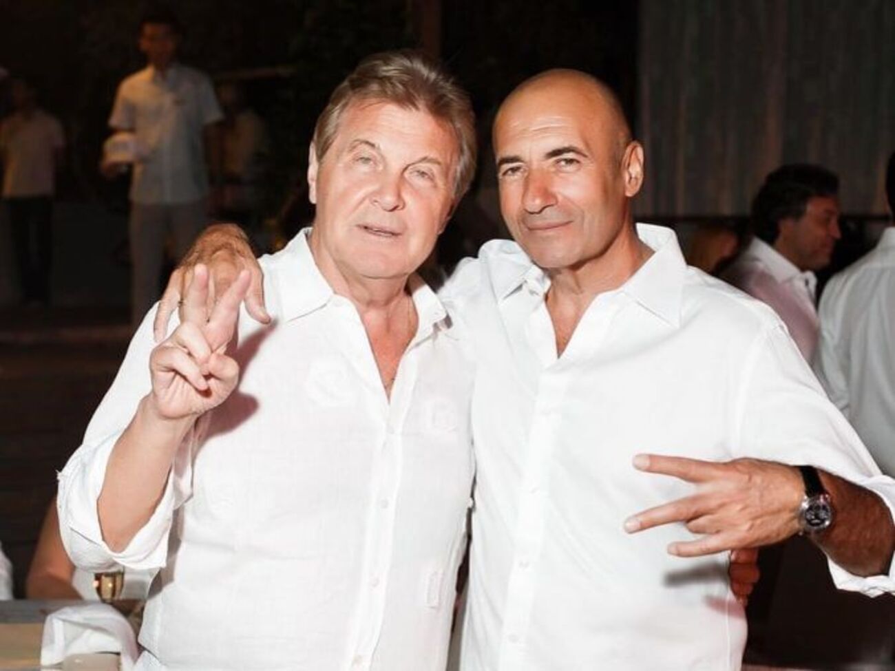 Крутой дізнався про переведення Лещенка з реанімації в палату від його дружини