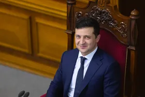 Домовленість про ухвалення законопроєктів про ринок землі і націоналізовані банки було досягнуто на зустрічі фракції "Слуги народу" із президентом Зеленським