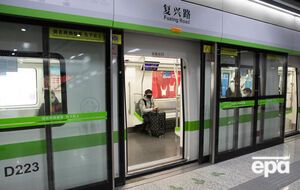 Жители Уханя снова могут перемещаться по городу в метро