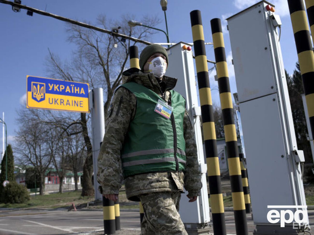 Через державний кордон України 27 березня пішки прийшло майже 22,5 тис. осіб, повідомили в Держприкордонслужбі