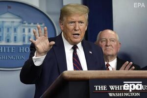 Цю заяву Трамп зробив на тлі побоювань американців, що апаратів ШВЛ американським лікарям не вистачить