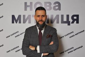 Фахівець стверджує, що спроби вивезення масок припинилися