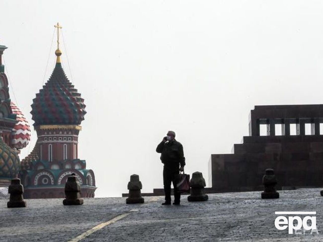 Домашній режим не обмежує права приїжджати в місто або їхати з Москви