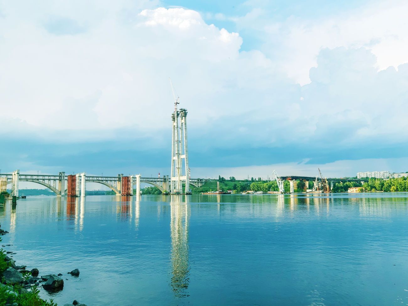 Українська влада планує, що міст добудують протягом двох років