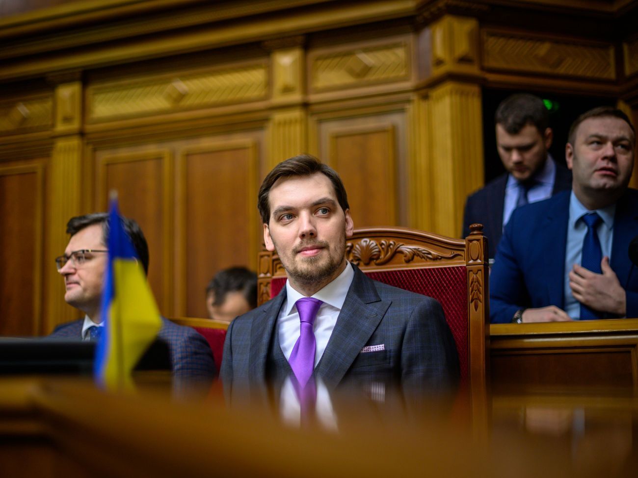 В "Слуге народа" считают, что Гончарук может написать заявление об отставке после сегодняшнего заседания фракции