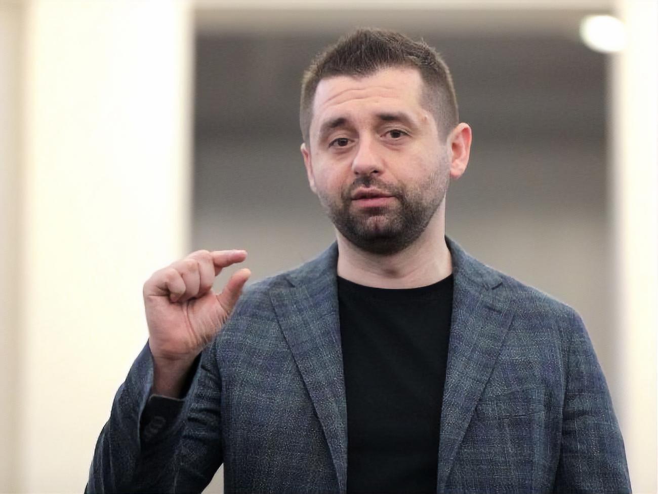 Арахамия считает,&nbsp;что &ldquo;люстрировать по принципу занимаемой должности нельзя&rdquo;