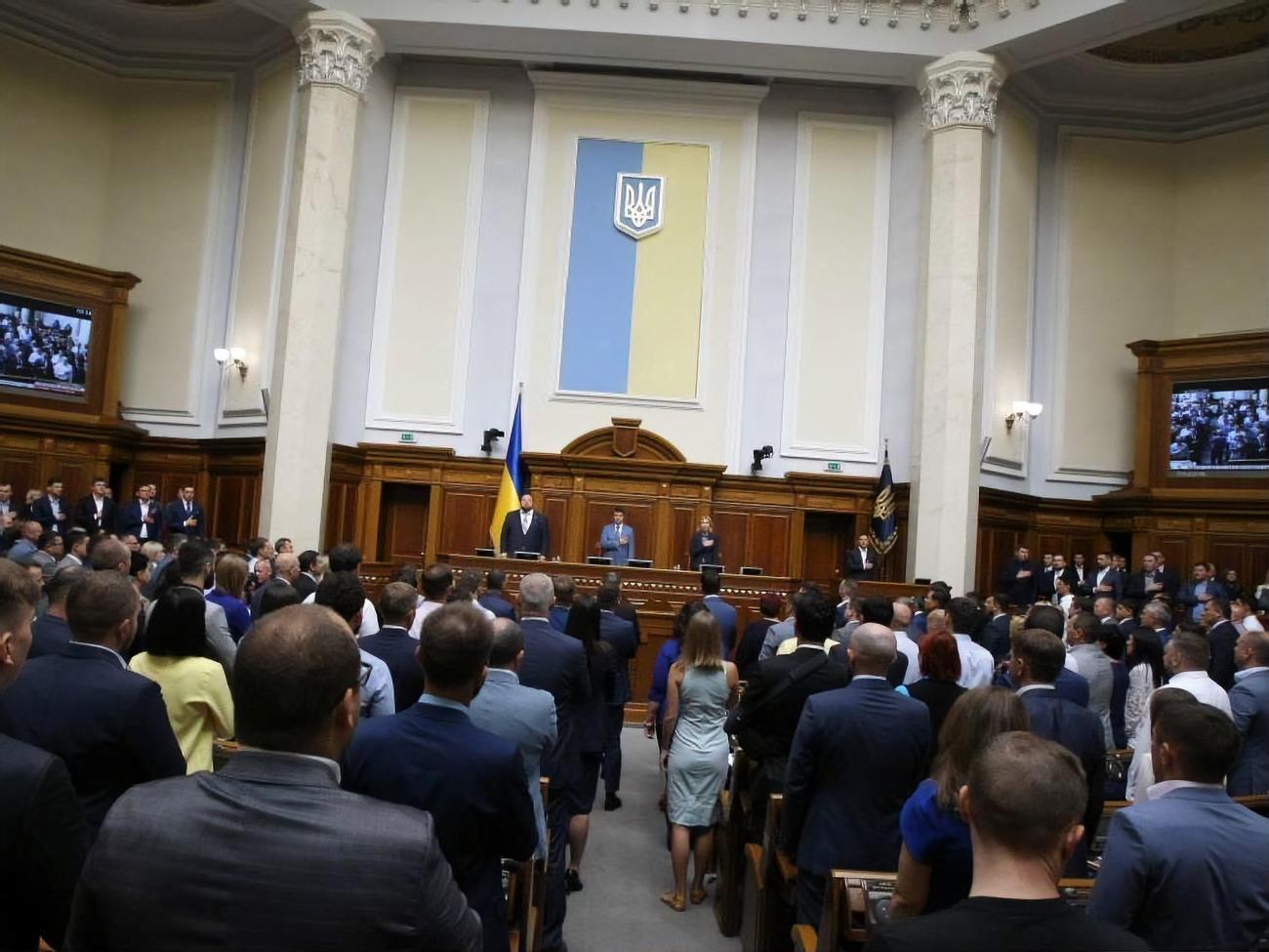 Поправки к законопроекту о рынке земли Рада рассматривает с начала 2020 года