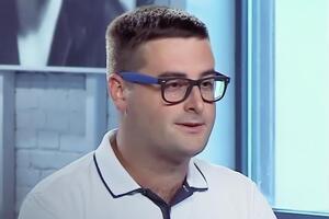 Кирилл Молчанов: В нашей стране шаг назад означает слабость, а не гибкость. А слабости президентам не прощают