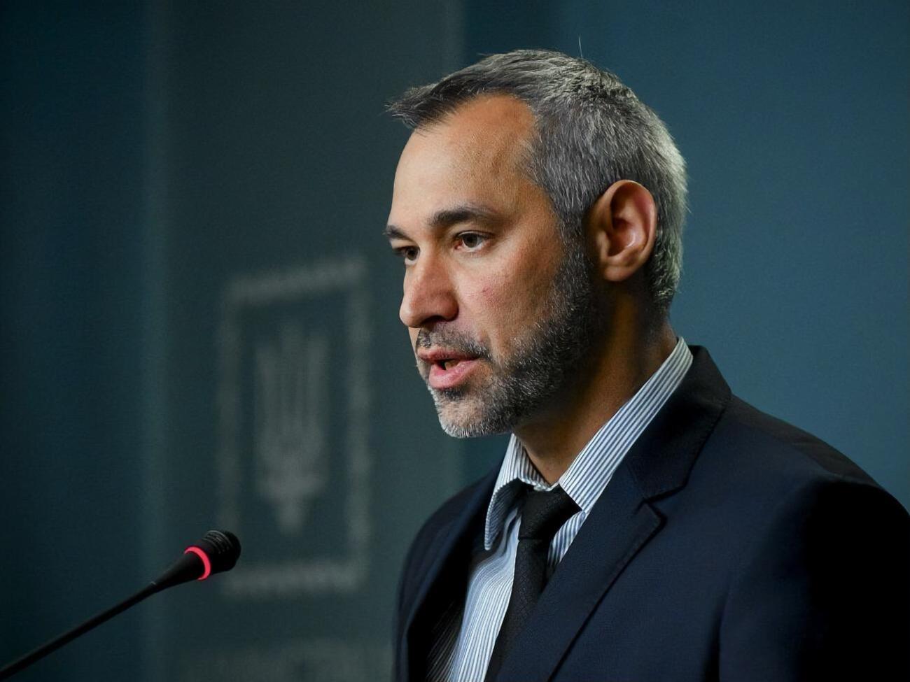 Рябошапка (на фото) заявив, що не обговорював із Зеленським своєї ймовірної відставки