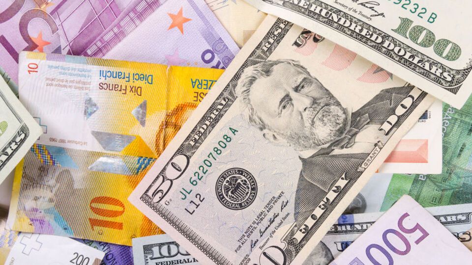 НБУ встановив курс валют на 30 березня