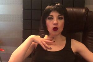 Ольга Ернст: "Одиночество мое, 37,7, ты забыл меня, забыл совсем"