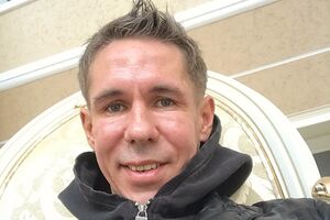 Панин: Ты приезжаешь на съемочную площадку, видишь красивую женщину – почему бы ее не вы...бать?