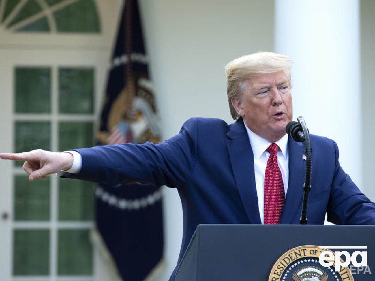 Трамп: Якщо ми зможемо знизити показник смертності до 200 тис. осіб, це означатиме, що ми всі зробили дуже гарну роботу