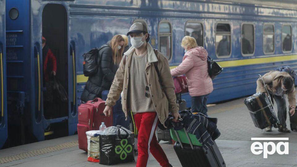 Із 29 березня всі українці, які повертаються додому з інших країн, мають проходити обов'язкову 14-денну обсервацію