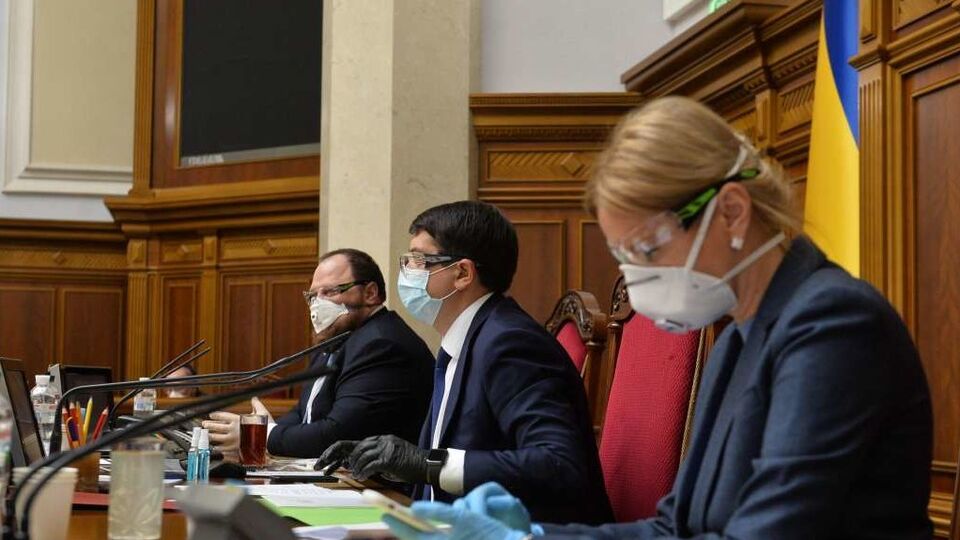 Рада звільнила двох міністрів