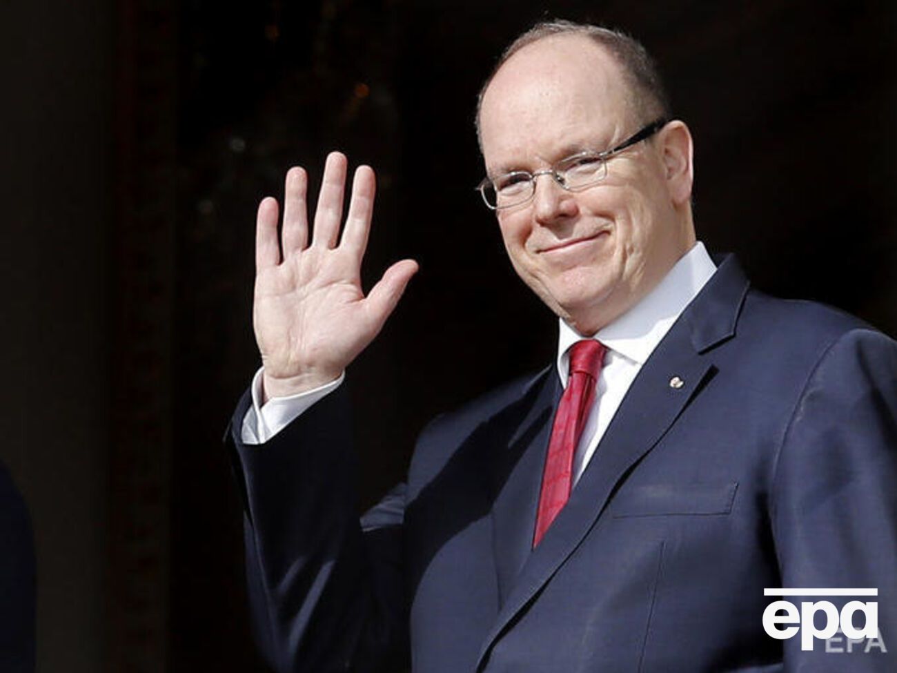 Альбер II перебуває у князівському палаці на самоті