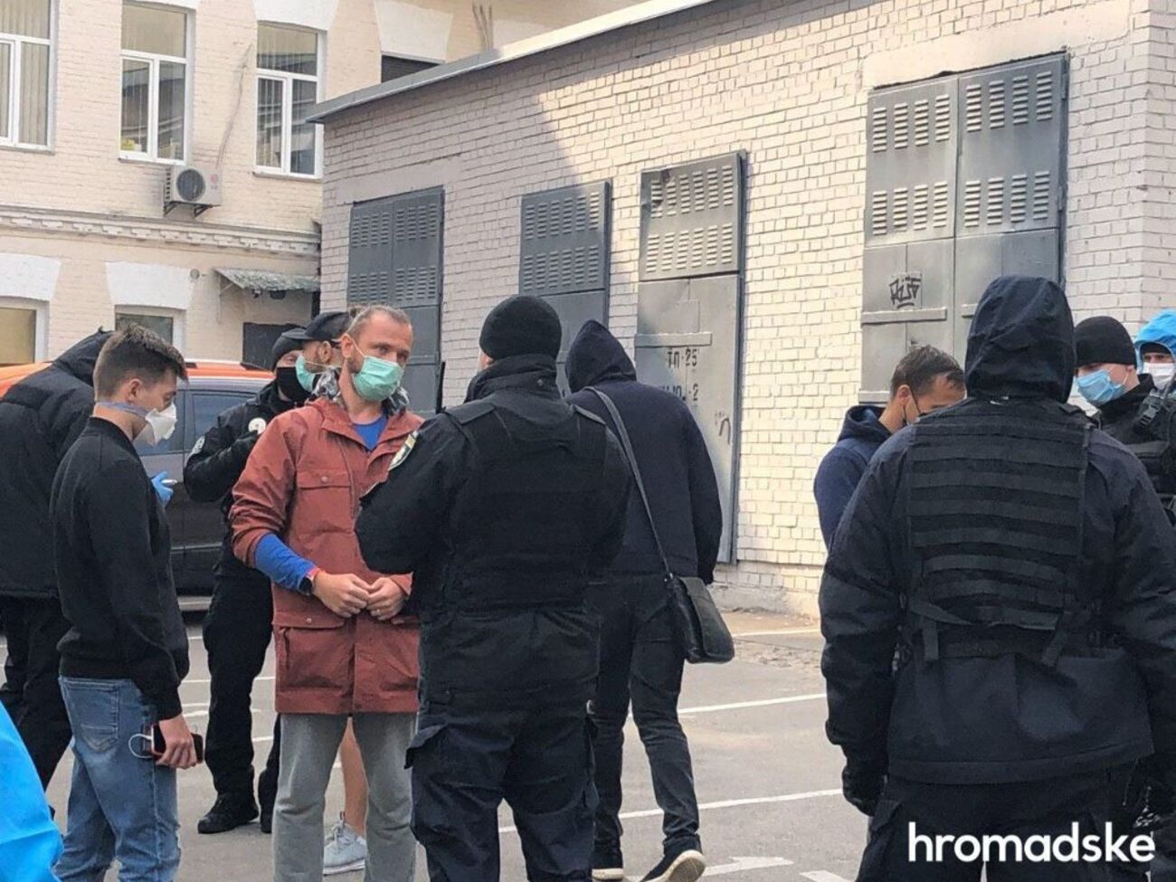 Евакуйовані наполягають на самоізоляції