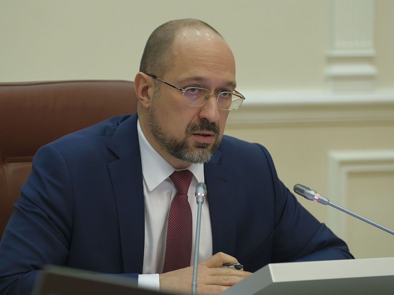 Шмыгаль выразил надежду, что Емец и Уманский продолжат помогать его команде