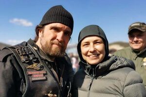 Чичериной запрещен въезд в Украину, а Залдостанов находится под санкциями ЕС и США