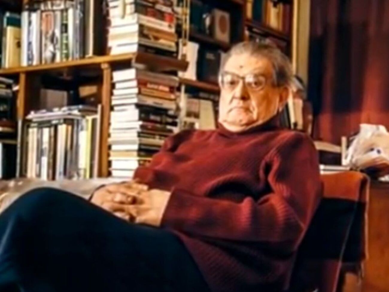 Зорин родился в 1924 году