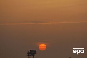 Нафта у світі дешевшає з початку березня