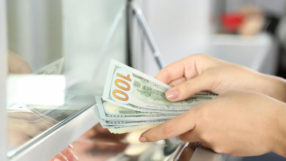 НБУ установил курс валют на 4 марта
