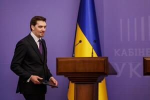 Гончарук написал заявление об отставке 3 марта