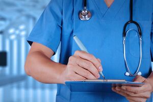 Єдиний в Україні хворий на коронавірус громадянин почувається добре, він і надалі перебуває під наглядом лікарів