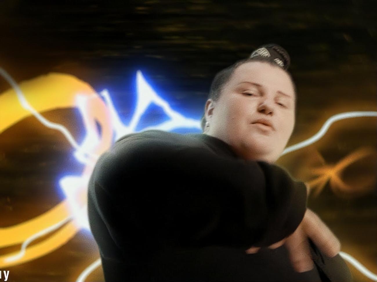 Пісню було написано спеціально як саундтрек до нового українського фільму "Пульс"