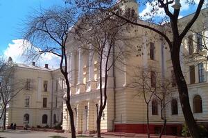 Конфликт вокруг университета длится с 2018 года